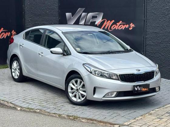 KIA CERATO 1.6 SX 16V FLEX 4P AUTOMÁTICO KIA CERATO 1.6 SX 16V FLEX 4P AUTOMÁTICO